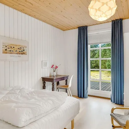 Semesterbostad Toska - 3km From The Sea By Interhome *