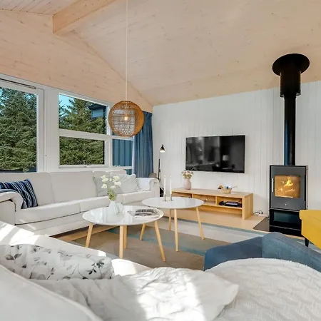 Toska - 3km From The Sea By Interhome Semesterbostad